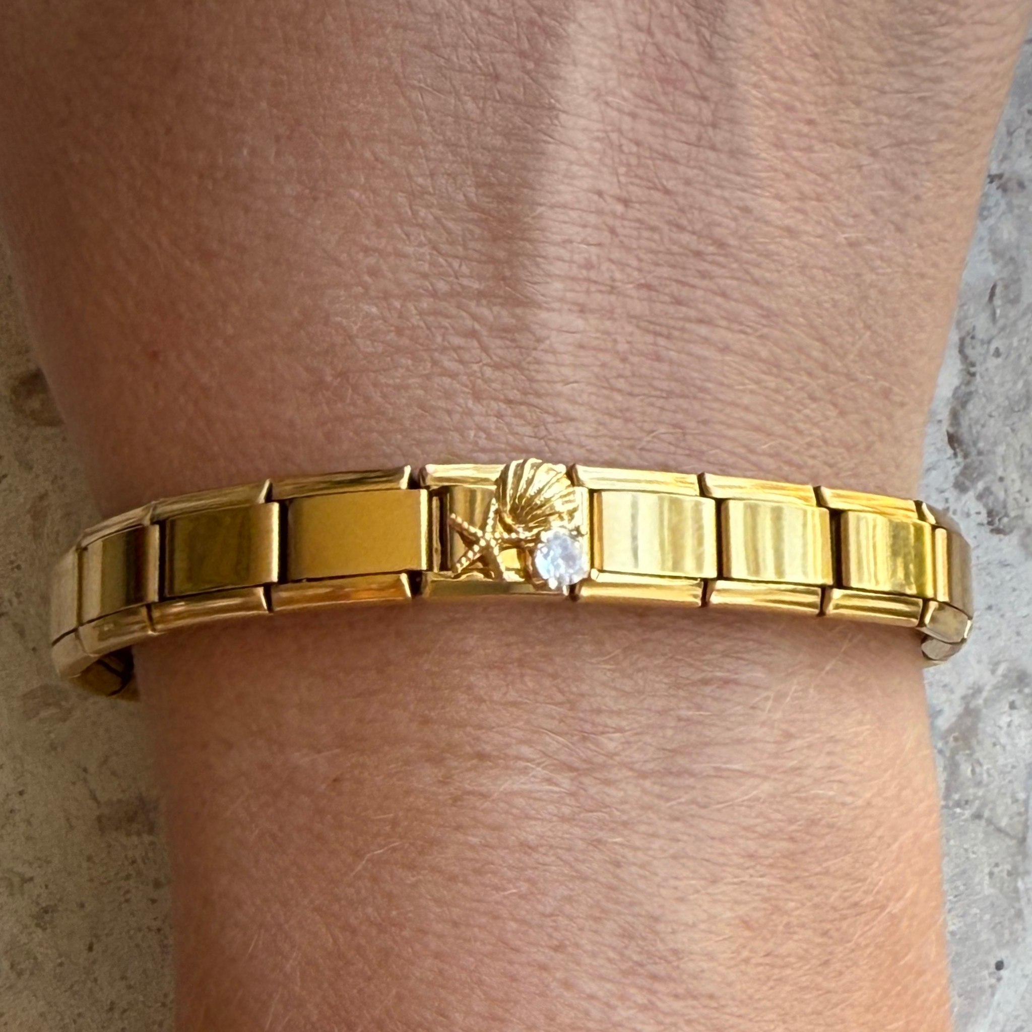 Ocean Relic Gold Charm