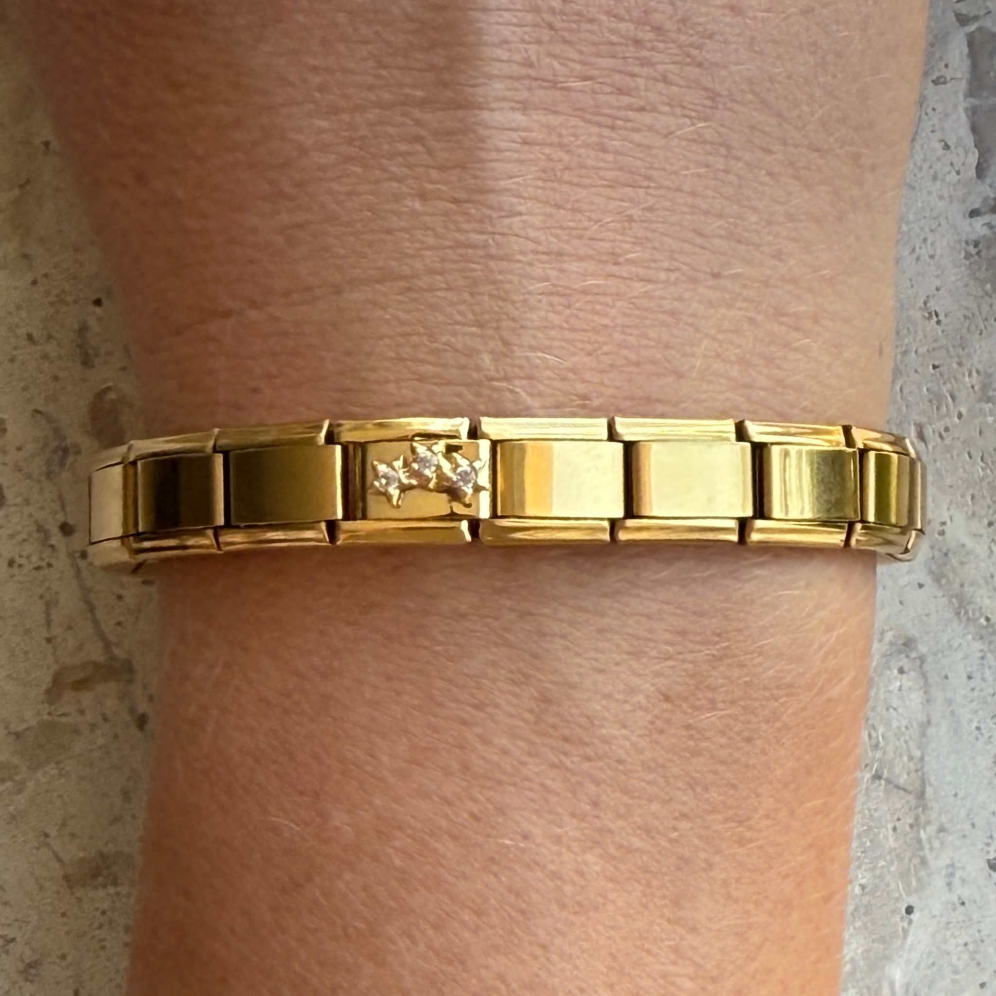 Lucky Stars Gold Charm