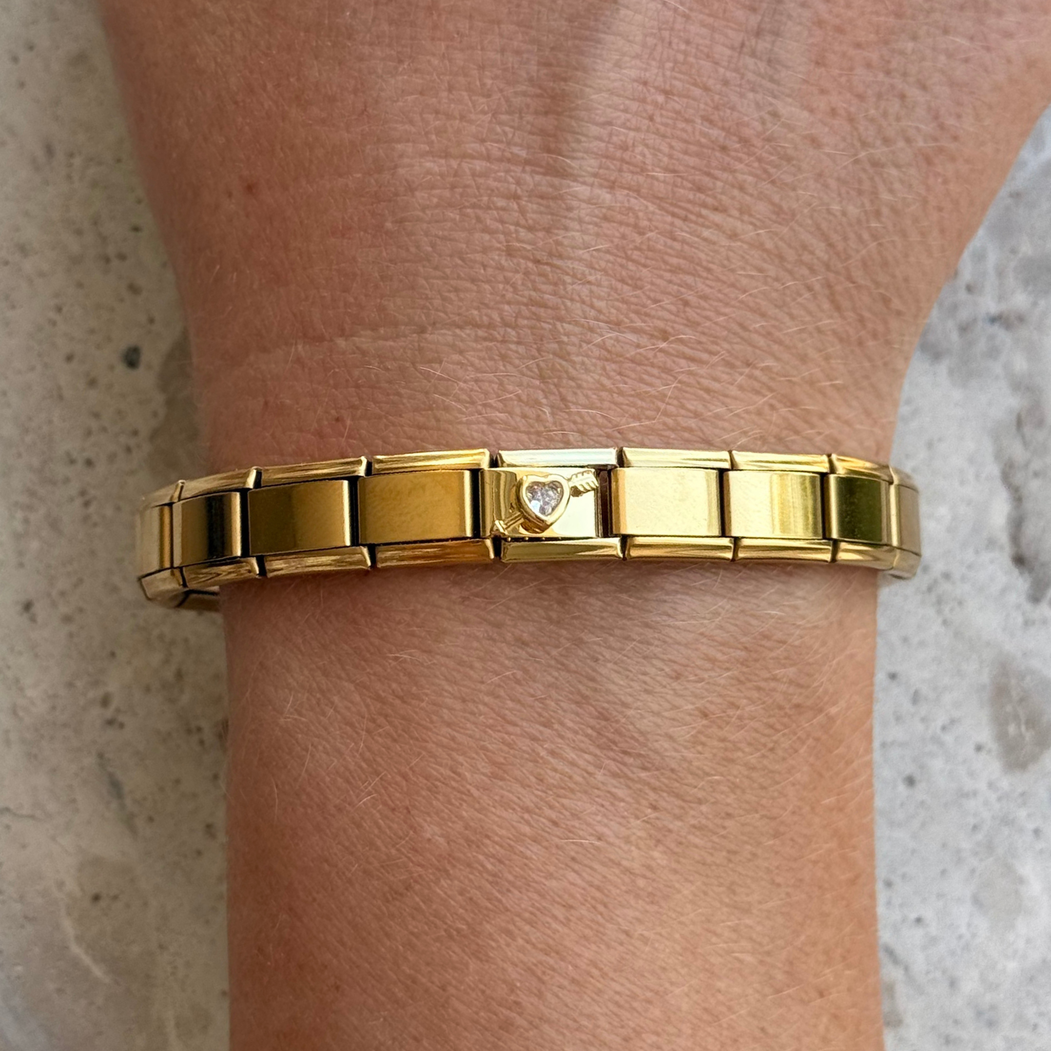 Cupids Heart Gold Charm